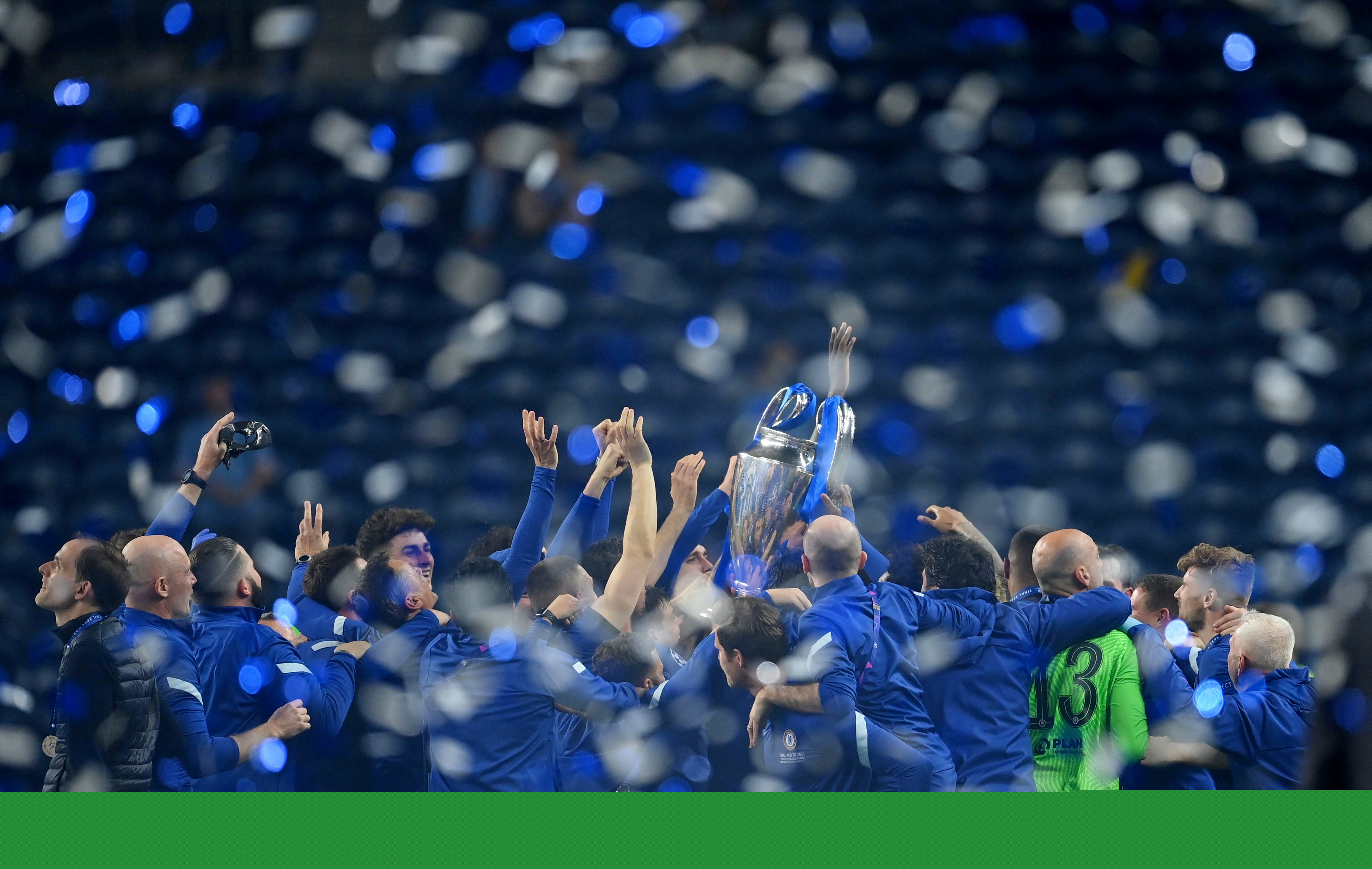 麦克·特劳特在 2010 年代长期被公认为大联盟第一人，尽管球队战绩始终不佳